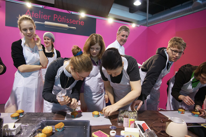 Atelier Patisserie - the making of cupcakes - crédit Salon du Chocolat
