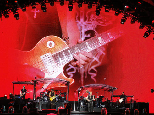 Bon Jovi in Udine and Richie Sambora's guitar