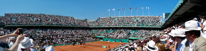 Court Philippe Chatrier - 1er tour de Roland Garros 2010 - tennis French Open - photo Yann Caradec