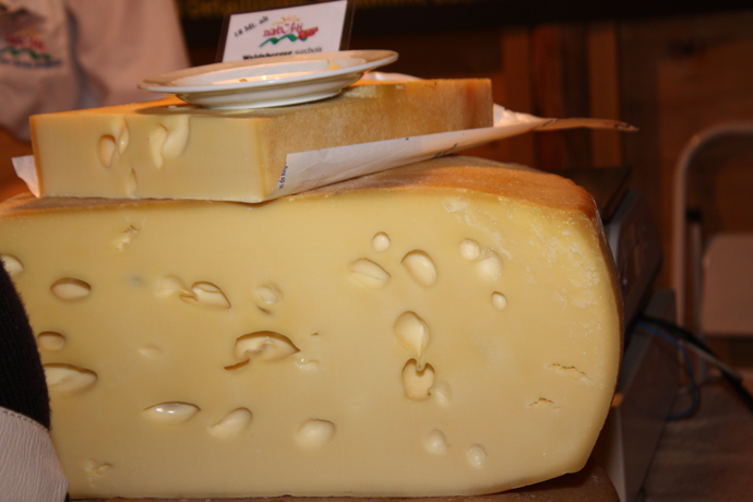 Emmenthal cheese from Natuerli - Gourmesse in Zurich - copyright Véronique Gray