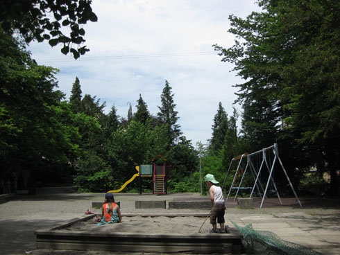 Playground in Rietberg park in Enge