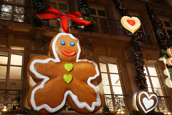 Gingerbread in a street in Strasbourg - copyright Michèle Laville