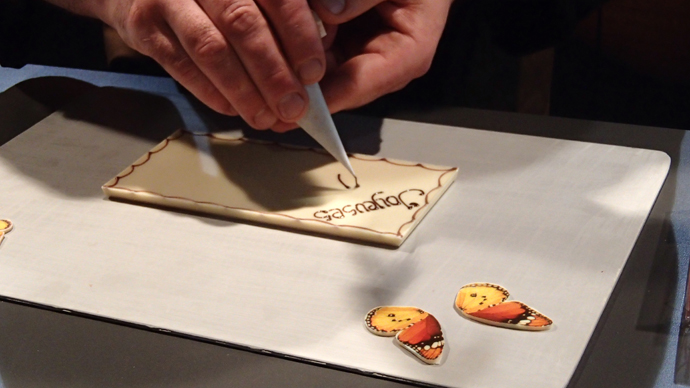 Laurent Robatel is making a chocolate tablet at the Zurich Salon du Chocolat - copyright Veronique Gray