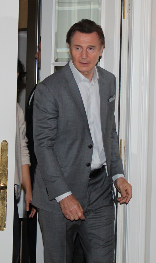 Liam Neeson entering the press conference at Baur au Lac - copyright Veronique Gray