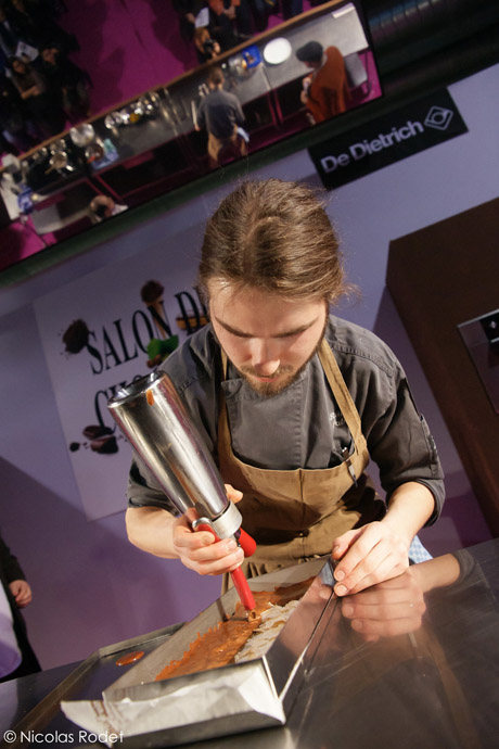 Live show with pastry chef Patrick Reiterer at the Salon du Chocolat in Zurich - credit Nicolas Rodet