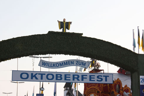 Entrance sign of the Oktoberfest in Munich
