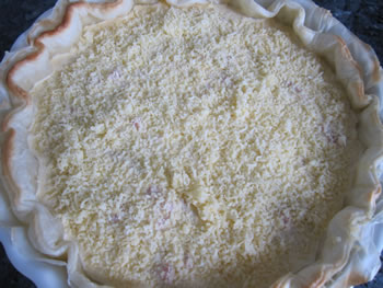 Quiche ready to be cooked