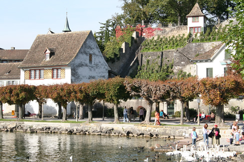 Sunny fall day in Rapperswil (Switzerland)