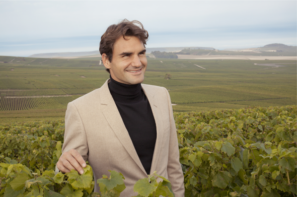 Roger Federer in the Moet & Chandon vineyard © Moet & Chandon