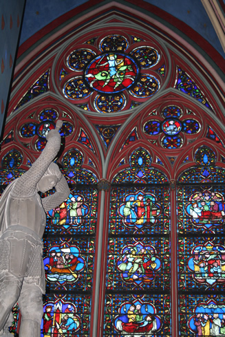 Stain glass window, Notre Dame of Paris Cathedral 
