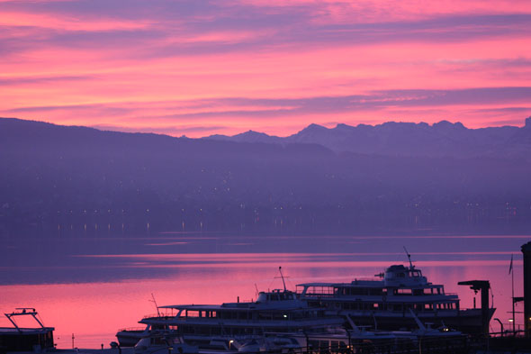 Sunrise on the lake of Zurich, Switzerland