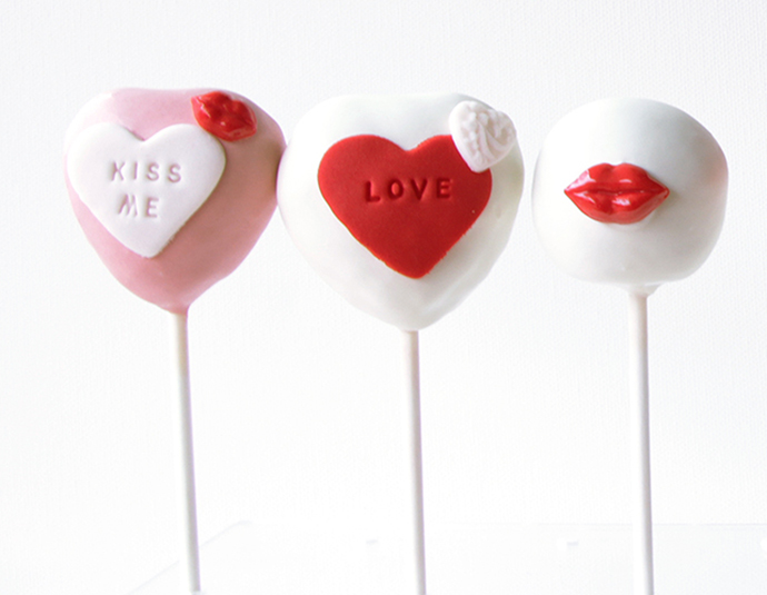Valentine Pop cakes - copyright Say Chocolate