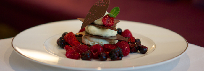Vanilla Chocolate Mille-Feuille  with berry compote - copyright-Park-Hyatt-Zurich - copypright Park Hyatt