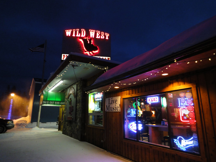 Wild West Bar and Restaurant in West Yellowstone Park - copyright Véronique Gray