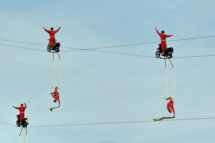 Zueri Faescht Cable in the air - Photo Franz Sommer, Adliswil  Ok Zueri Faescht