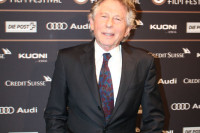 Video: Director Roman Polanski receives an award at the Zurich Film Festival