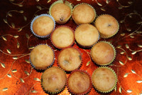 Orange flavored chocolate chip muffins (12 mini muffins)