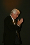 richard-gere-thanking-the-crowd